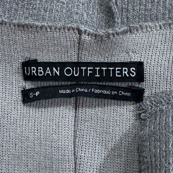 Urban Outfitters Jax Inside Out Notch Neck Top Gray Women’s Small - Picture 2 of 4